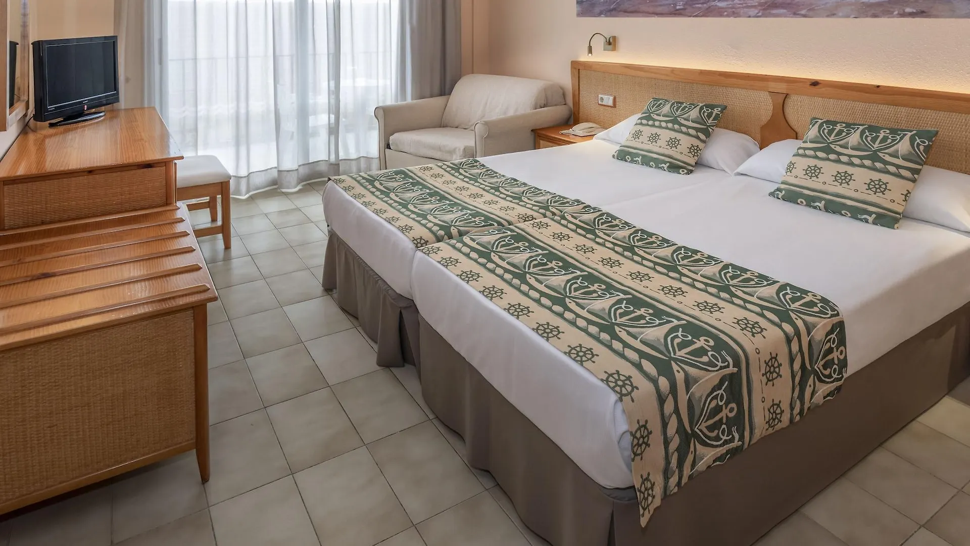 Ght Oasis Tossa & Spa Tossa de Mar 4*,